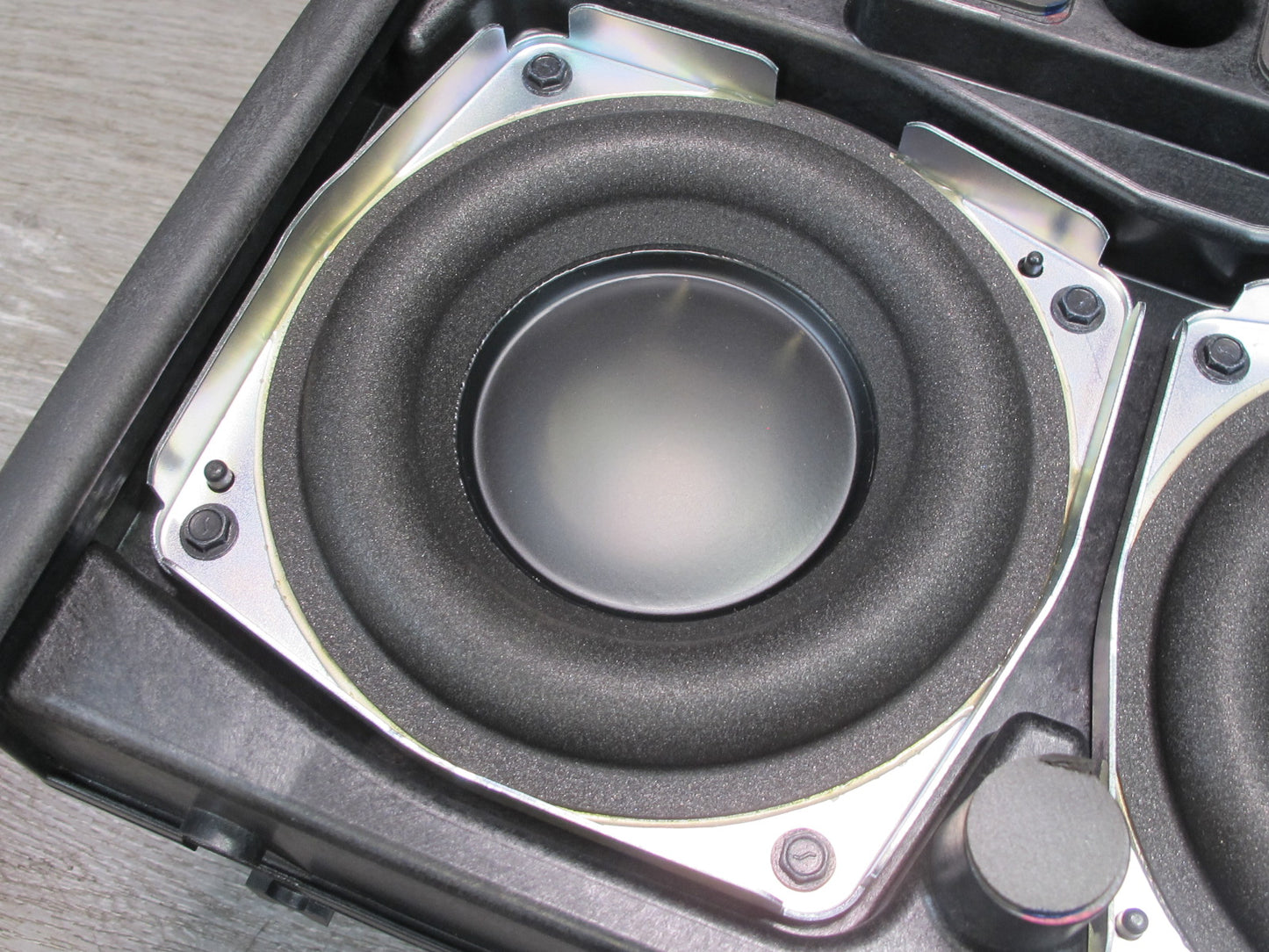 2014-2020 Infiniti QX60 Bose Subwoofer Audio Sound Speaker Assembly