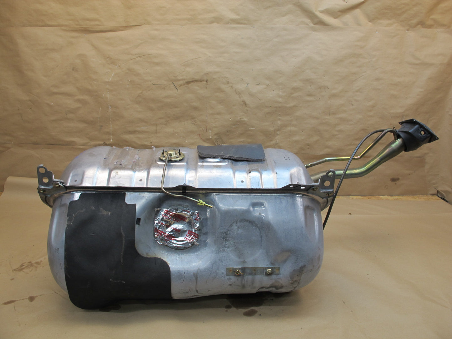 92-96 Toyota Cresta MARK2 JZX90 Fuel Tank w Filler Neck OEM