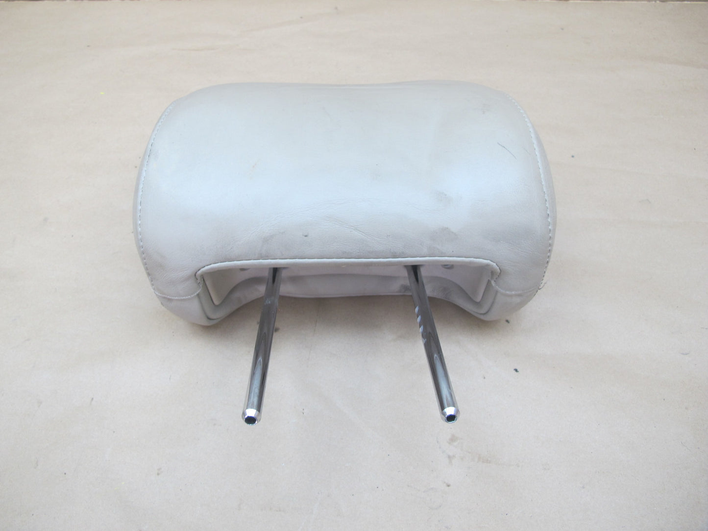 92-98 Lexus UZZ30 SC300 SC400 Set of 2 Front Seat Leather Headrest Ivory OEM