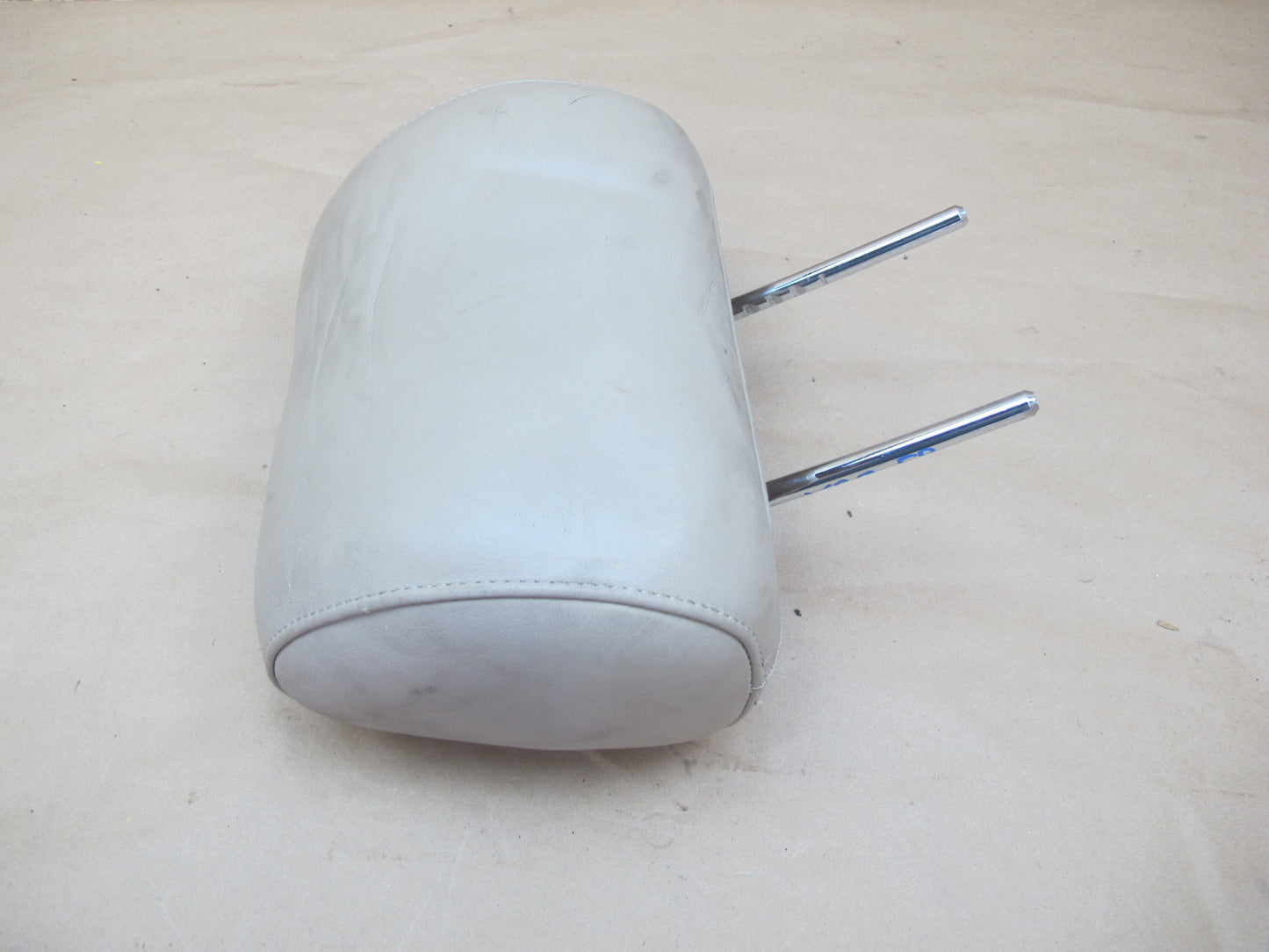 92-98 Lexus UZZ30 SC300 SC400 Set of 2 Front Seat Leather Headrest Ivory OEM