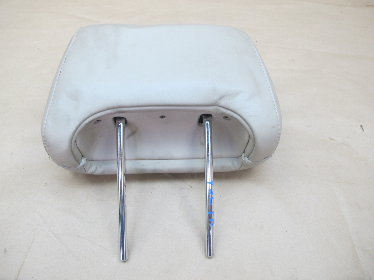 92-98 Lexus UZZ30 SC300 SC400 Set of 2 Front Seat Leather Headrest Ivory OEM