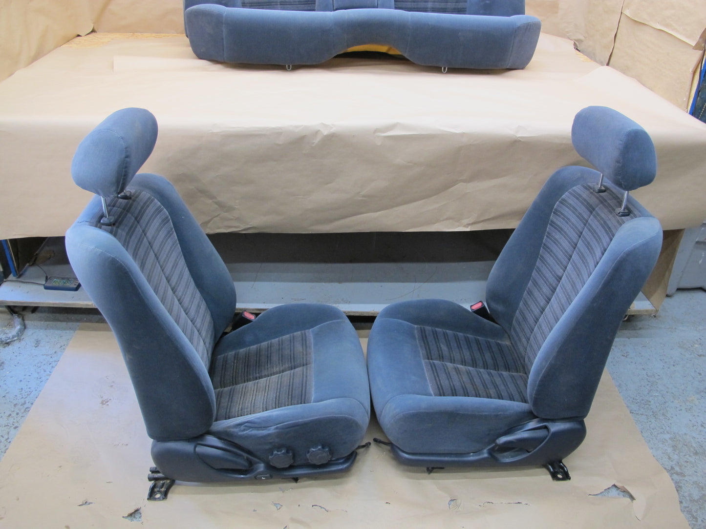 94-96 Toyota Cresta JZX90 Front & Rear Cloth Seat Set OEM