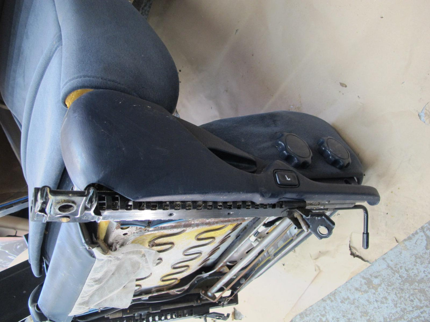 94-96 Toyota Cresta JZX90 Front & Rear Cloth Seat Set OEM