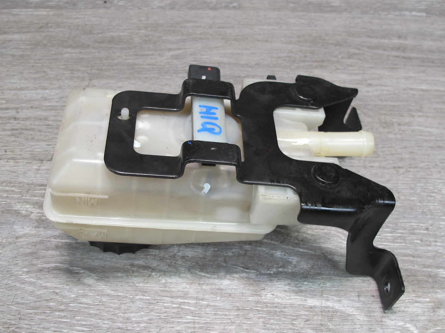 2014-2017 Infiniti QX60 2.5L Hybrid Brake Master Cylinder Reservoir Tank Bottle