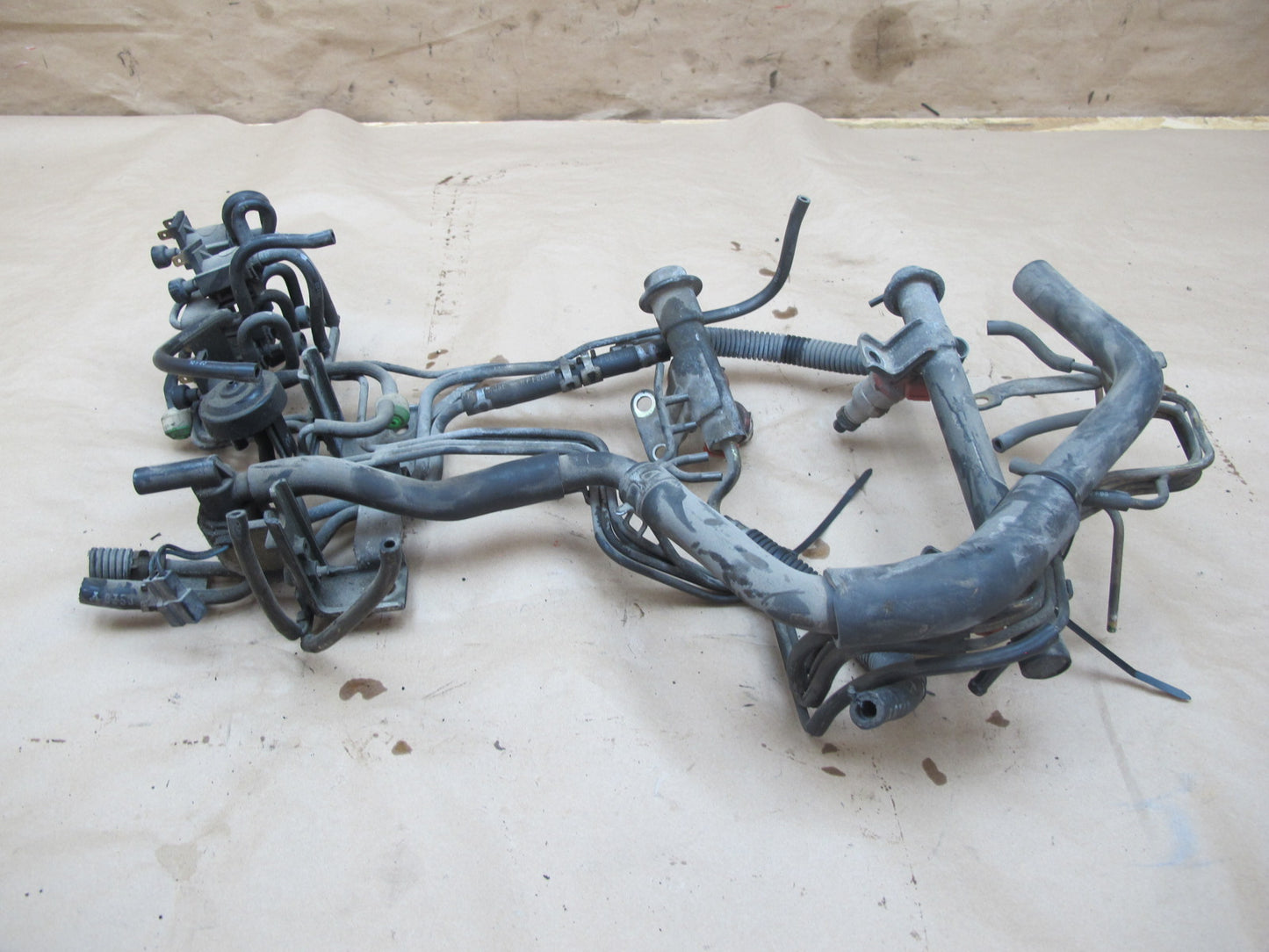 89-91 Mazda RX7 1.3L 13B NON Turbo Vacuum Valve Line Assembly OEM