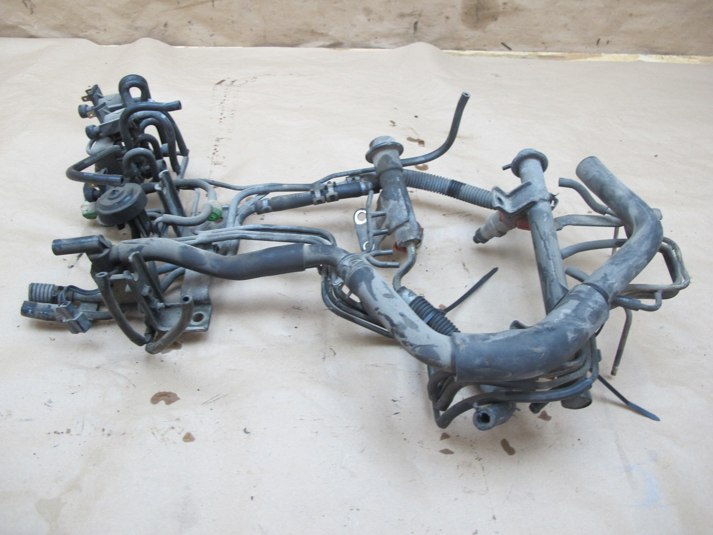 89-91 Mazda RX7 1.3L 13B NON Turbo Vacuum Valve Line Assembly OEM