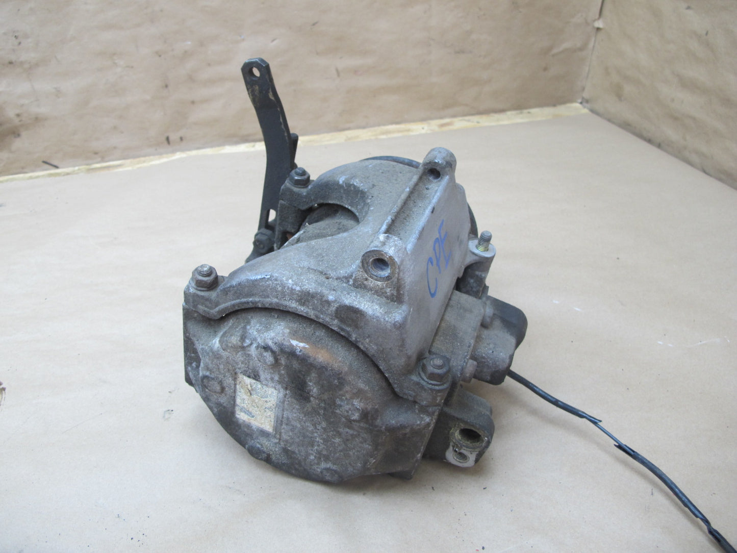 87-91 Porsche 928 S4 5.0L Engine A/C Air Conditioning Compressor Pump