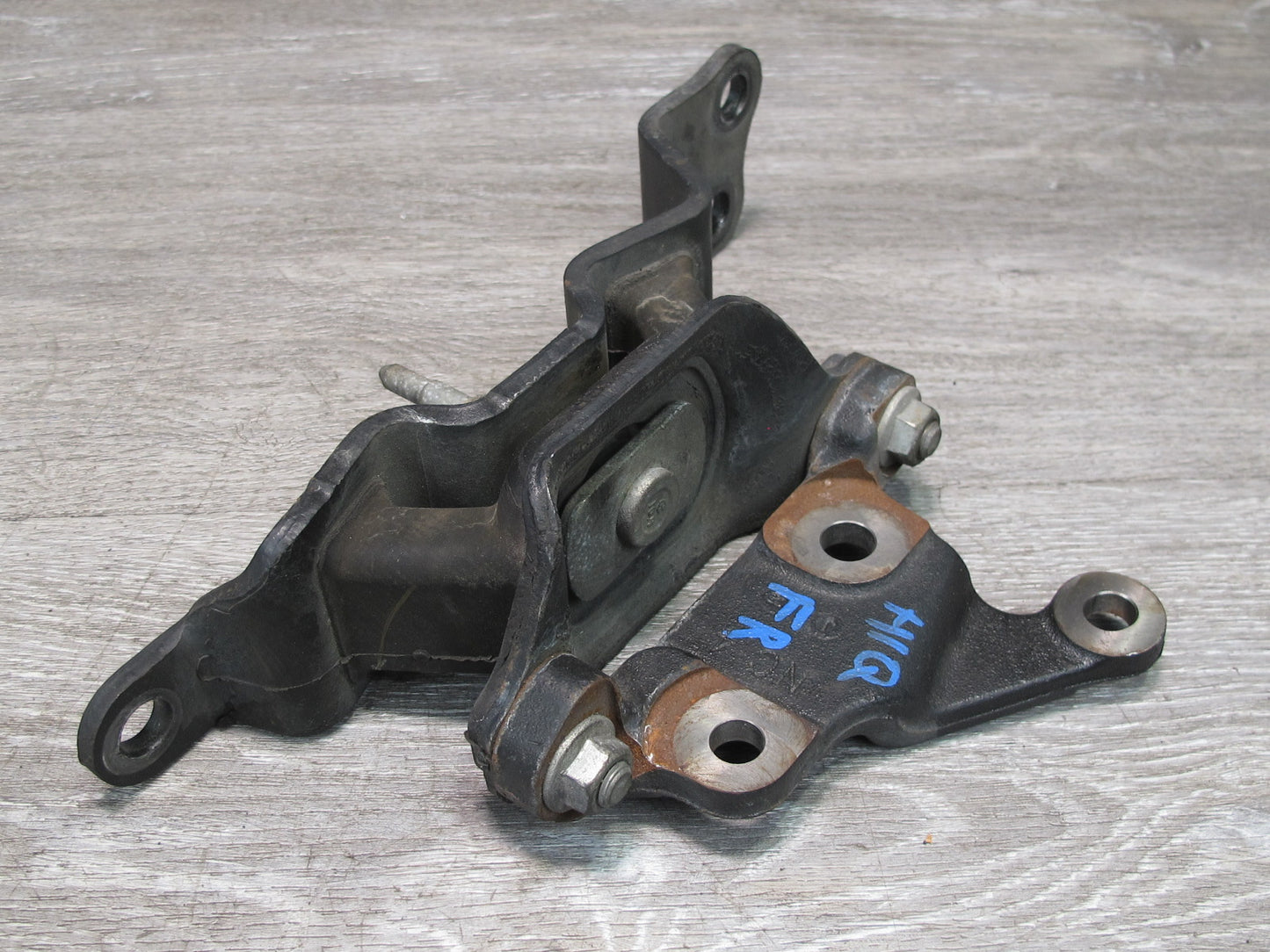 14-17 Infiniti QX60 2.5L Hybrid Front Left Driver Side Engine Motor Mount