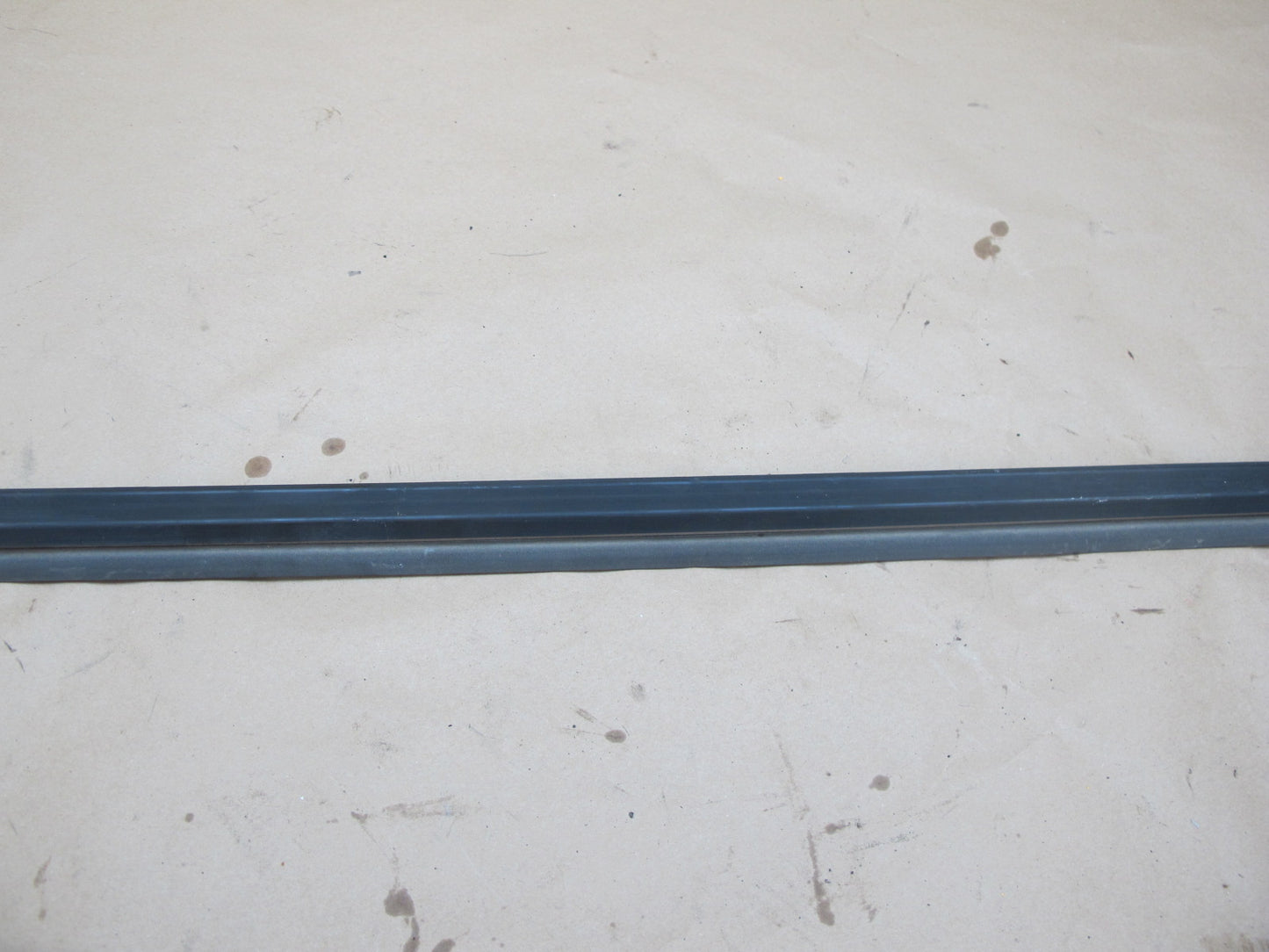 84-85 Toyota Supra MA67 Right Door Window Weatherstrip Molding OEM