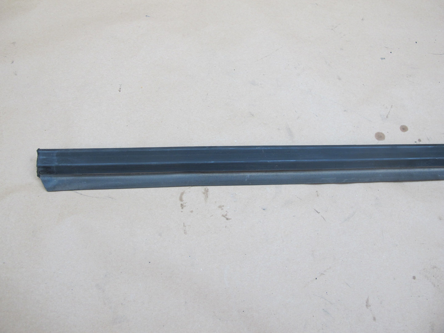 84-85 Toyota Supra MA67 Right Door Window Weatherstrip Molding OEM