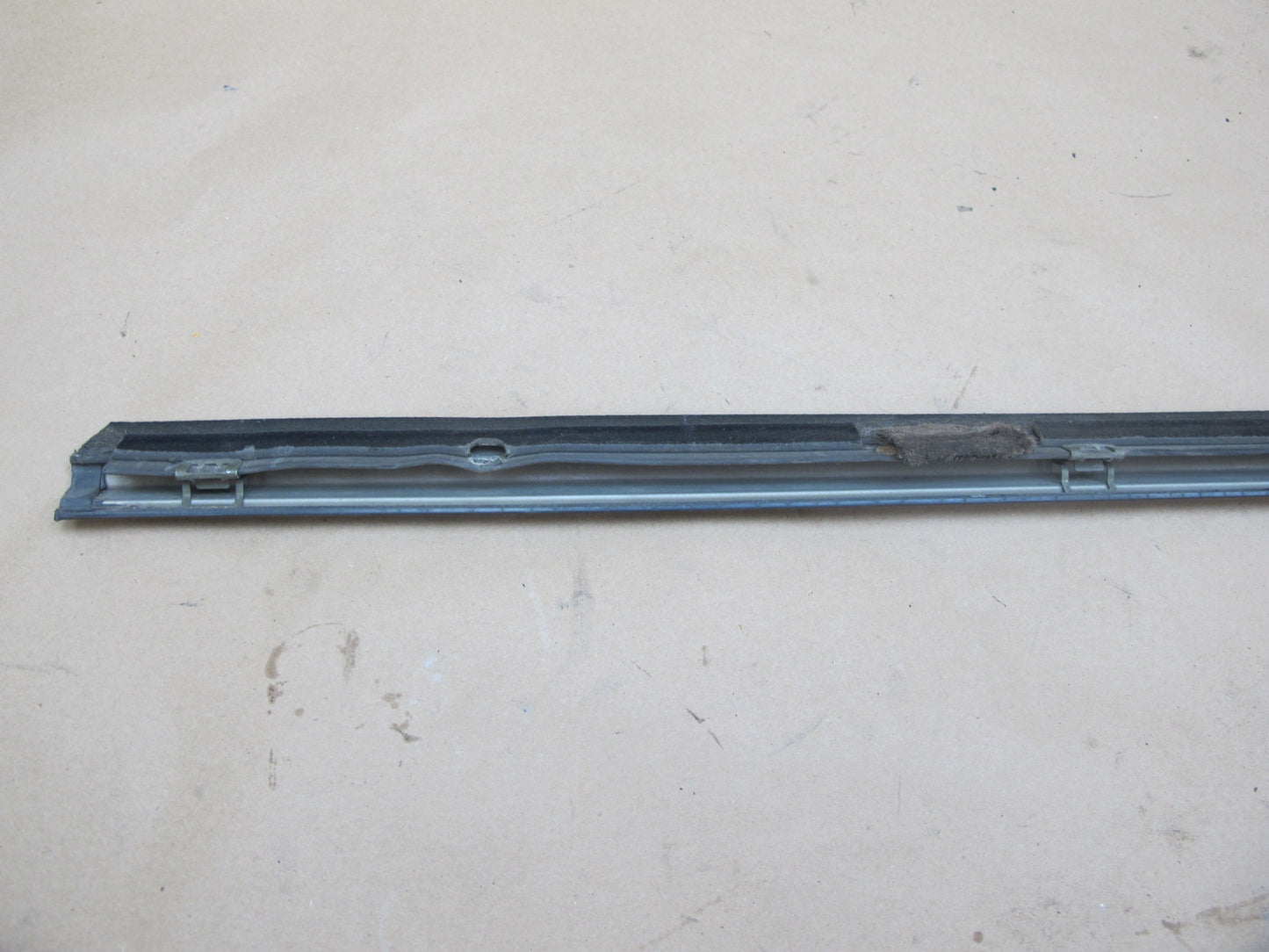 84-85 Toyota Supra MA67 Right Door Window Weatherstrip Molding OEM