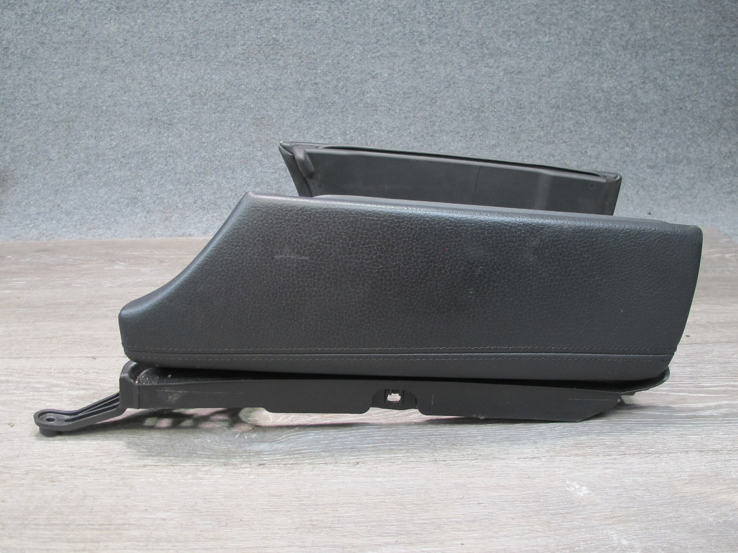 11-16 BMW F10 5-SERIES Front Center Console Armrest Lid Leather Black OEM