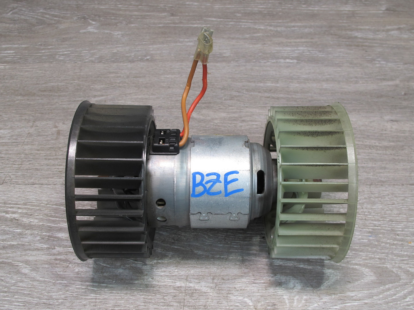 00-02 BMW E36/7 Z3 A/C Heater Blower Motor Fan OEM