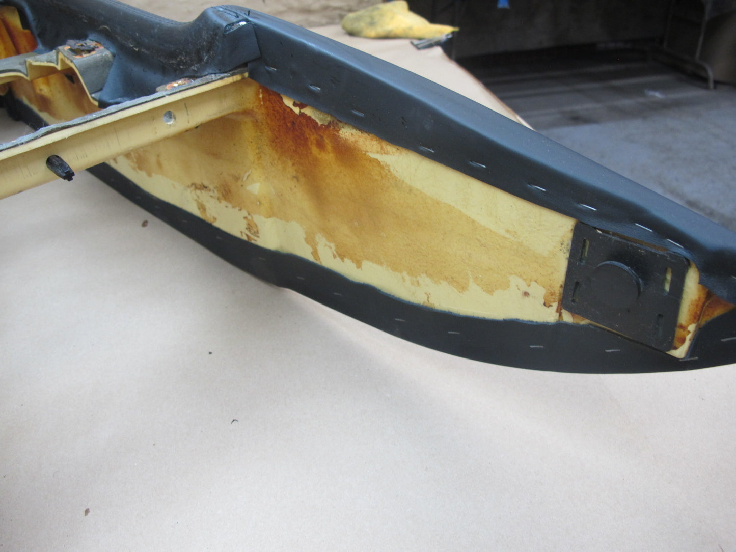 06-12 Bentley Continental Flying Spur Center Console Trim Cover Panel