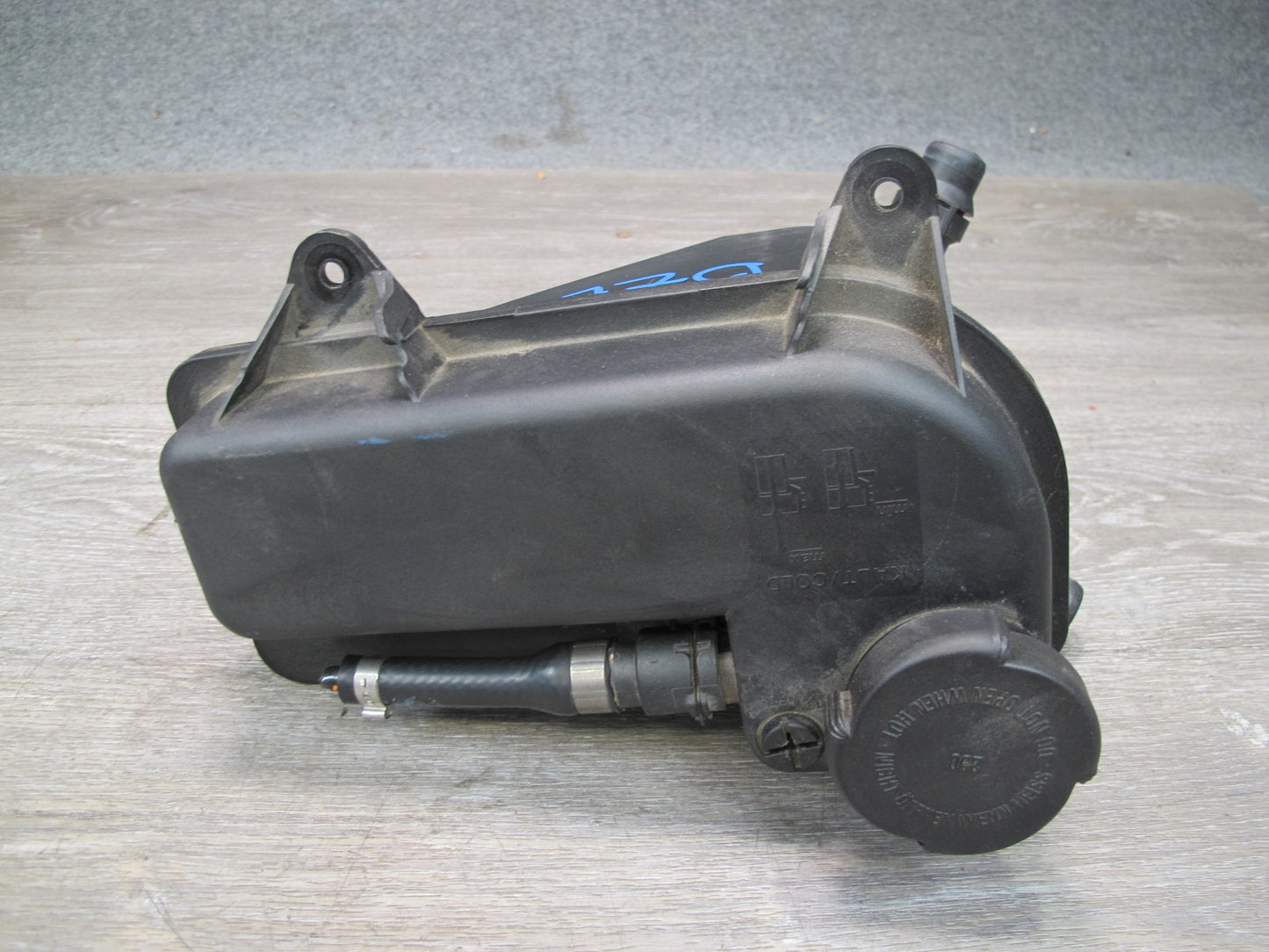 00-02 BMW E36/7 Z3 Engine Coolant Expansion Overflow Reservoir Bottle Tank OEM