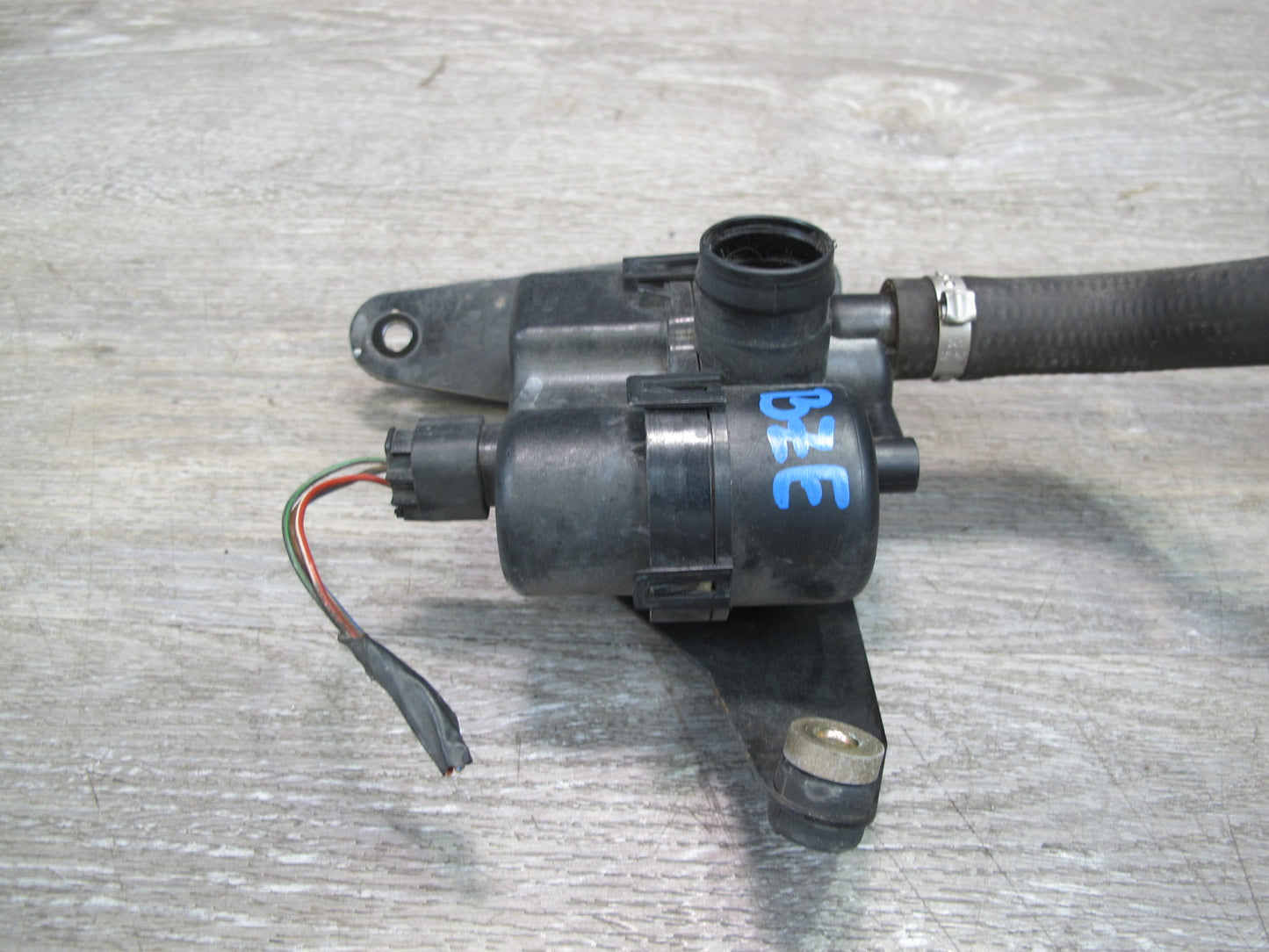 01-02 BMW E36/7 Z3 2.5L 3.0L M54 Leak Diagnosis Pump  6756440 OEM