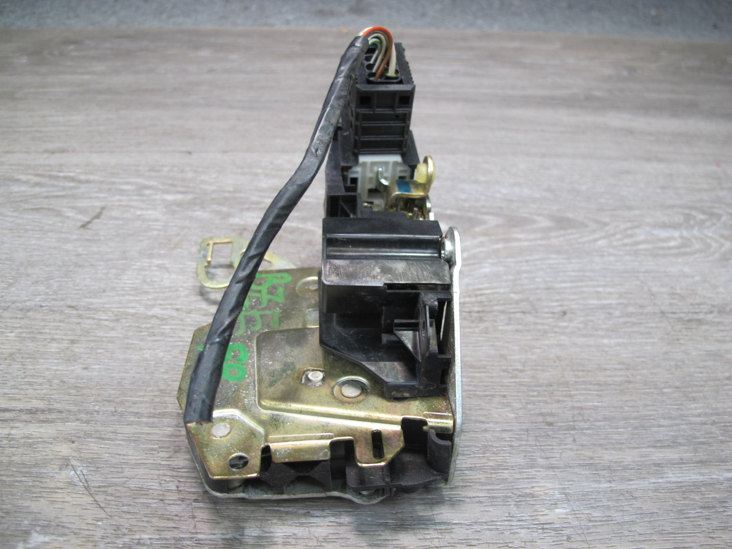 96-02 BMW E36/7 Z3 Right Passenger Door Lock Latch Actuator OEM