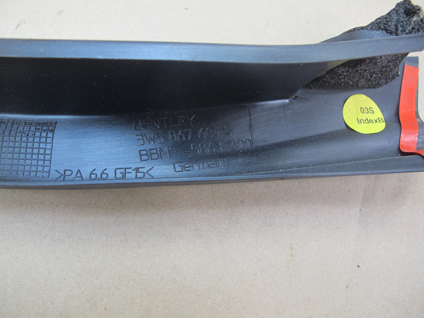 06-12 Bentley Continental Flying Spur Front & Rear Door Window Frame Seal Set