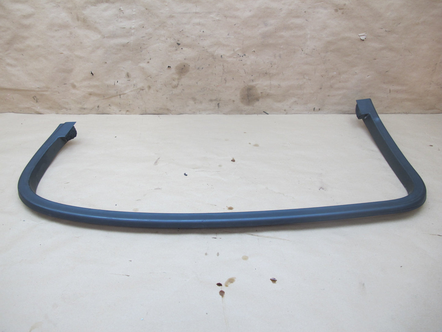 06-12 Bentley Continental Flying Spur Front & Rear Door Window Frame Seal Set