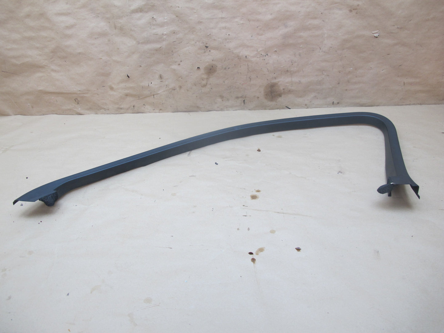 06-12 Bentley Continental Flying Spur Front & Rear Door Window Frame Seal Set