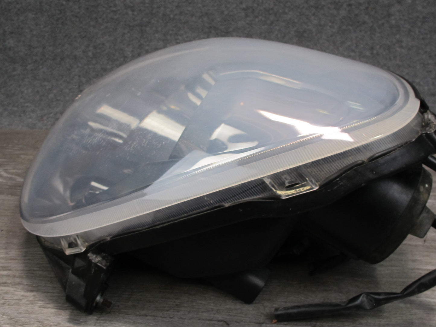 03-05 Toyota MR2 Spyder ZZW30L Front Left Headlight Lamp OEM