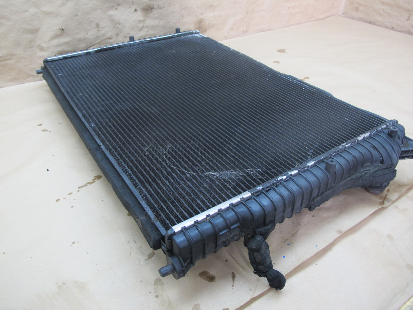 03-10 Bentley Continental GTC GT Flying Spur 6.0L Engine Radiator Unit