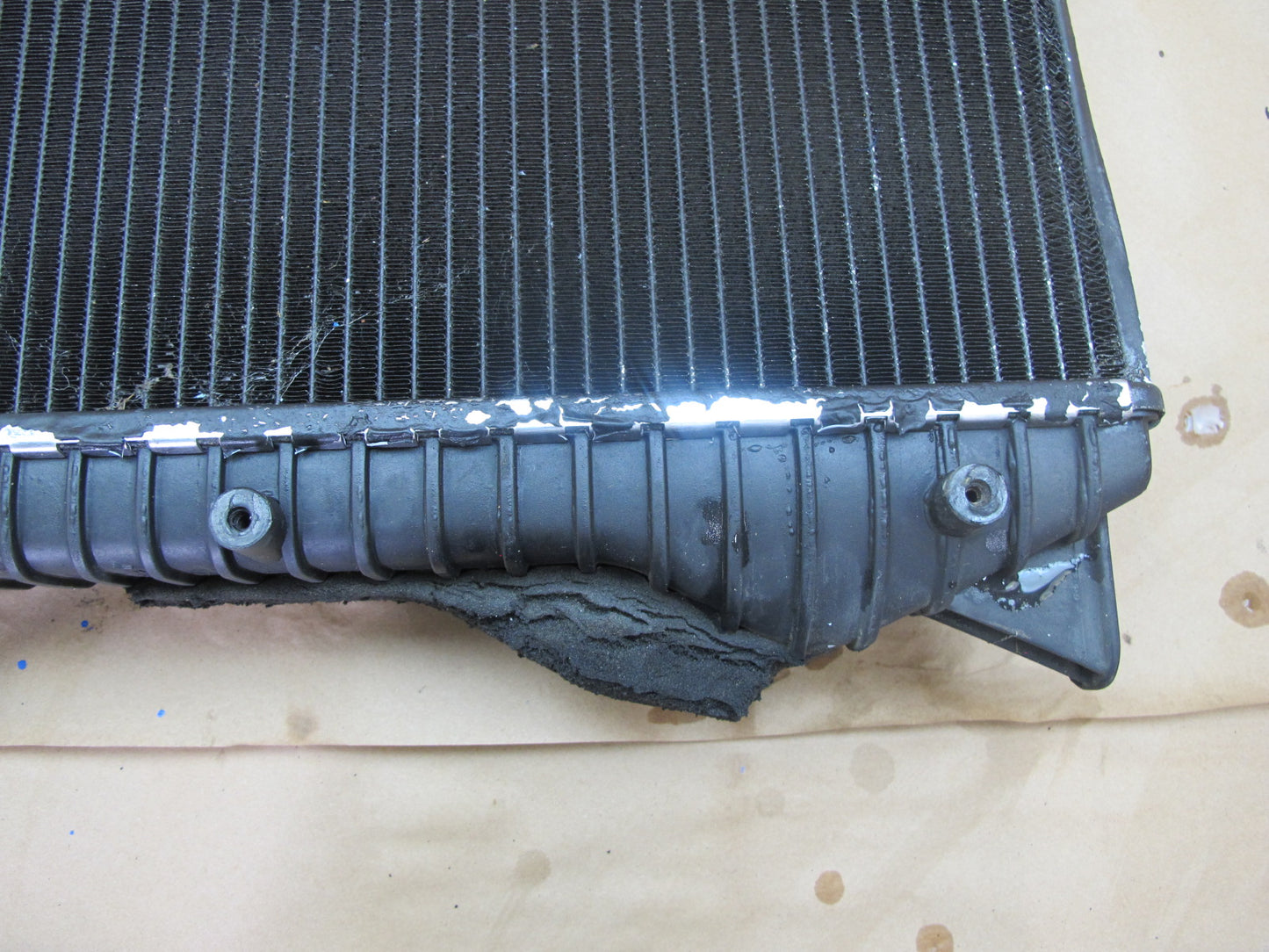 03-10 Bentley Continental GTC GT Flying Spur 6.0L Engine Radiator Unit