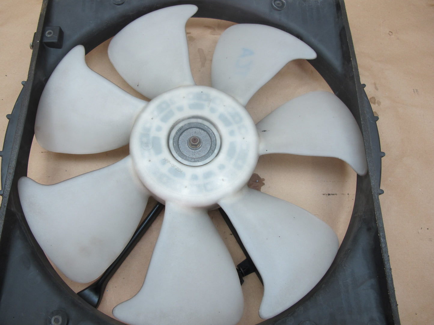 92-96 Toyota Cresta MARK2 JZX90 2.5 1JZGTE Engine Cooling Fan Motor Shroud OEM