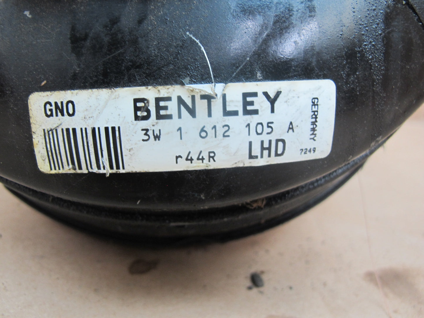 03-10 Bentley Continental Brake Master Cylinder Booster Fluid Reservoir