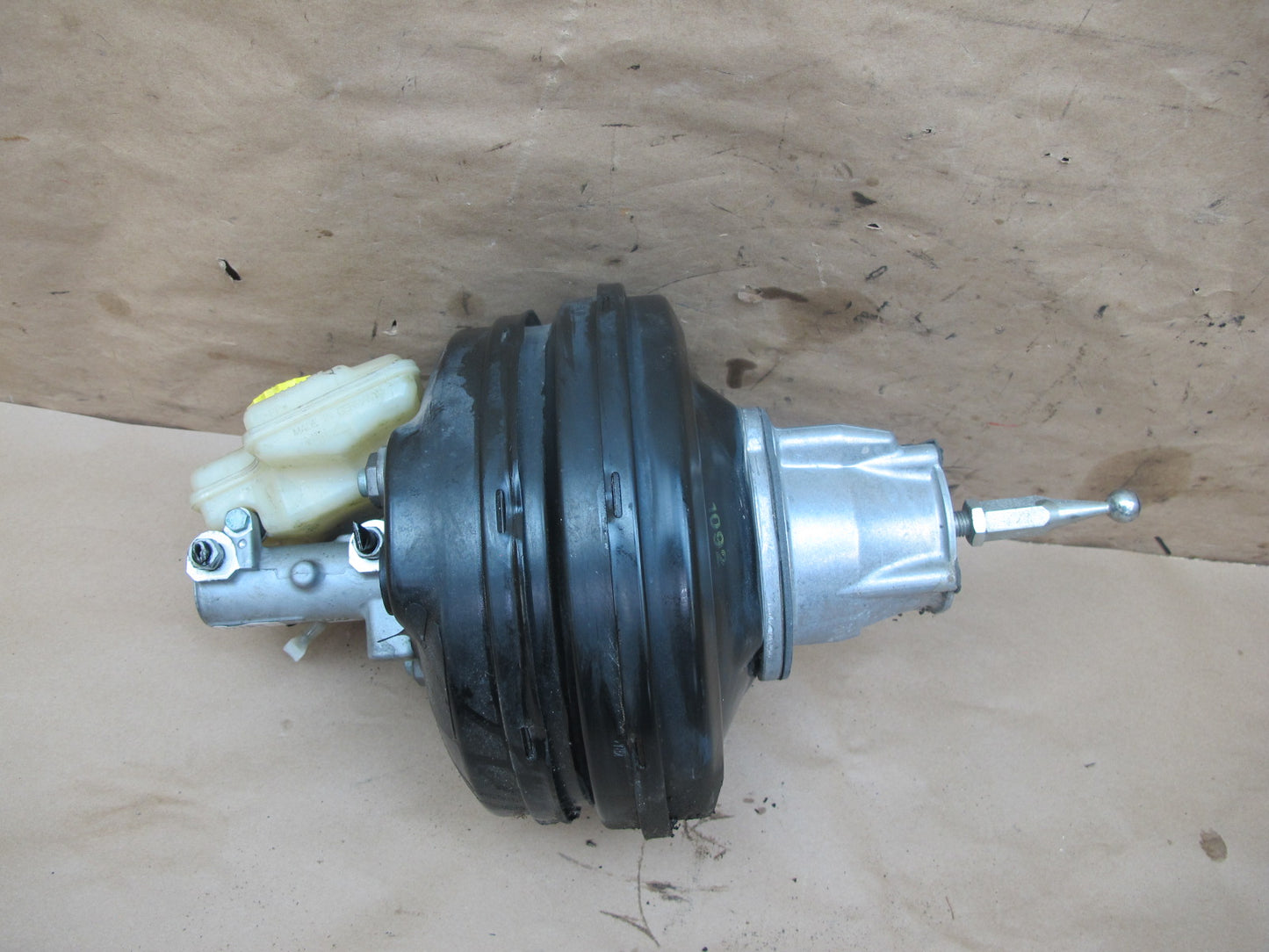 03-10 Bentley Continental Brake Master Cylinder Booster Fluid Reservoir