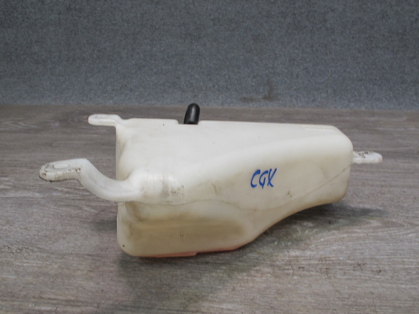 2003-2009 Lexus GX470 Engine Coolant Epxansion Overflow Reservoir Tank