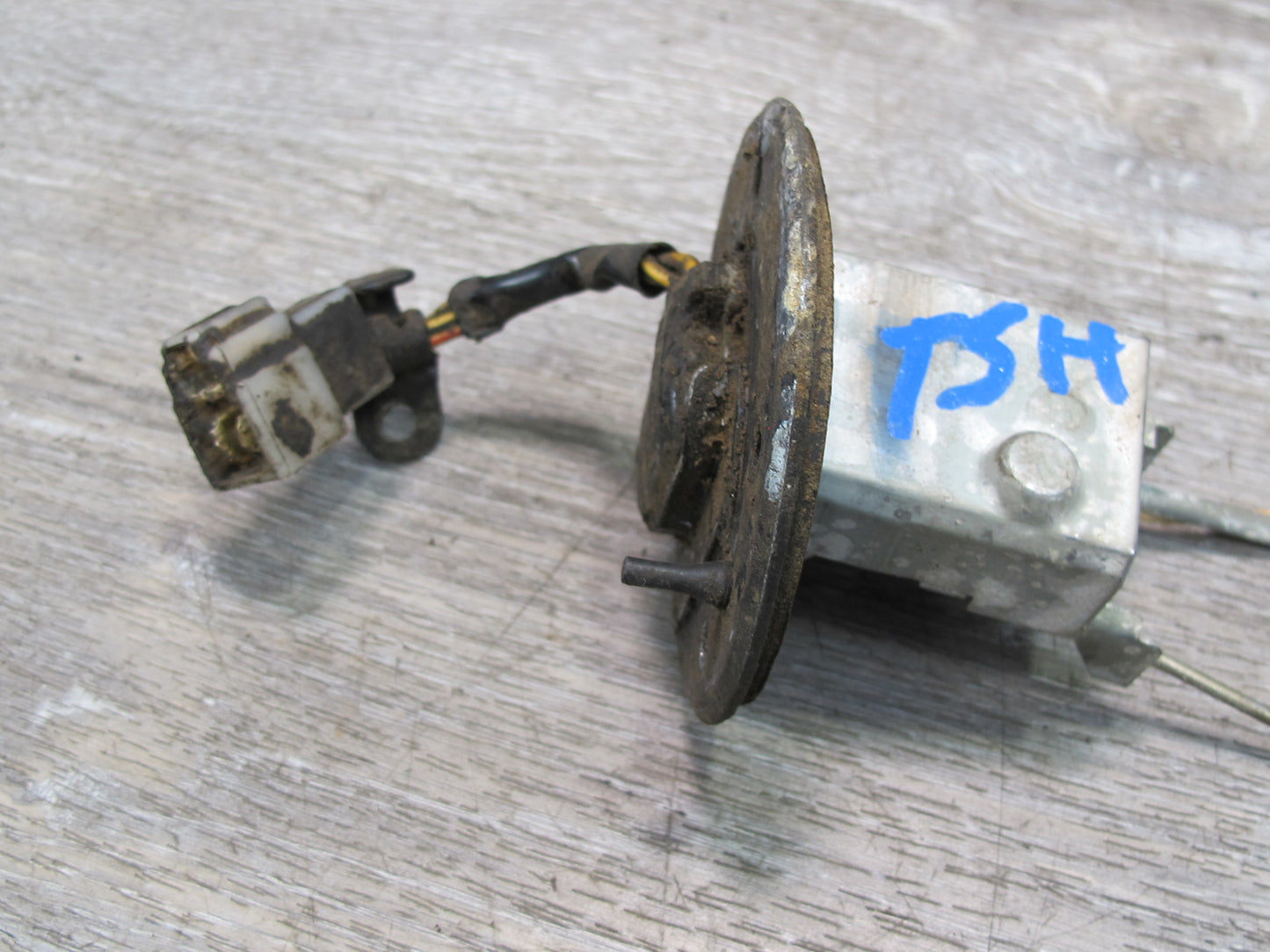 83-85 Toyota Celica Supra MA67 Gas Fuel Tank Level Sensor Sending Unit OEM