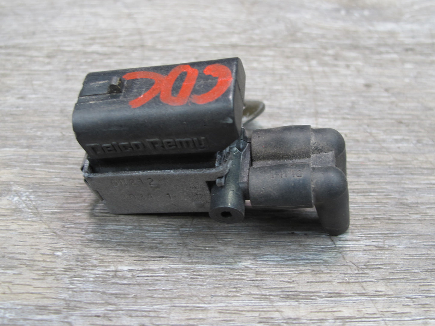 97-04 Chevrolet Corvette C5 Vacuum Canister Solenoid Check Switch Valve OEM