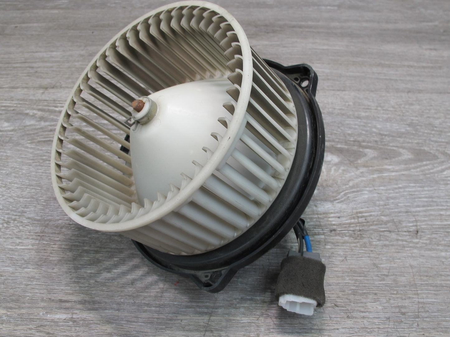 91-99 Dodge Stealth 3000GT AC Heater Blower Fan Motor w Temperature Sensor OEM