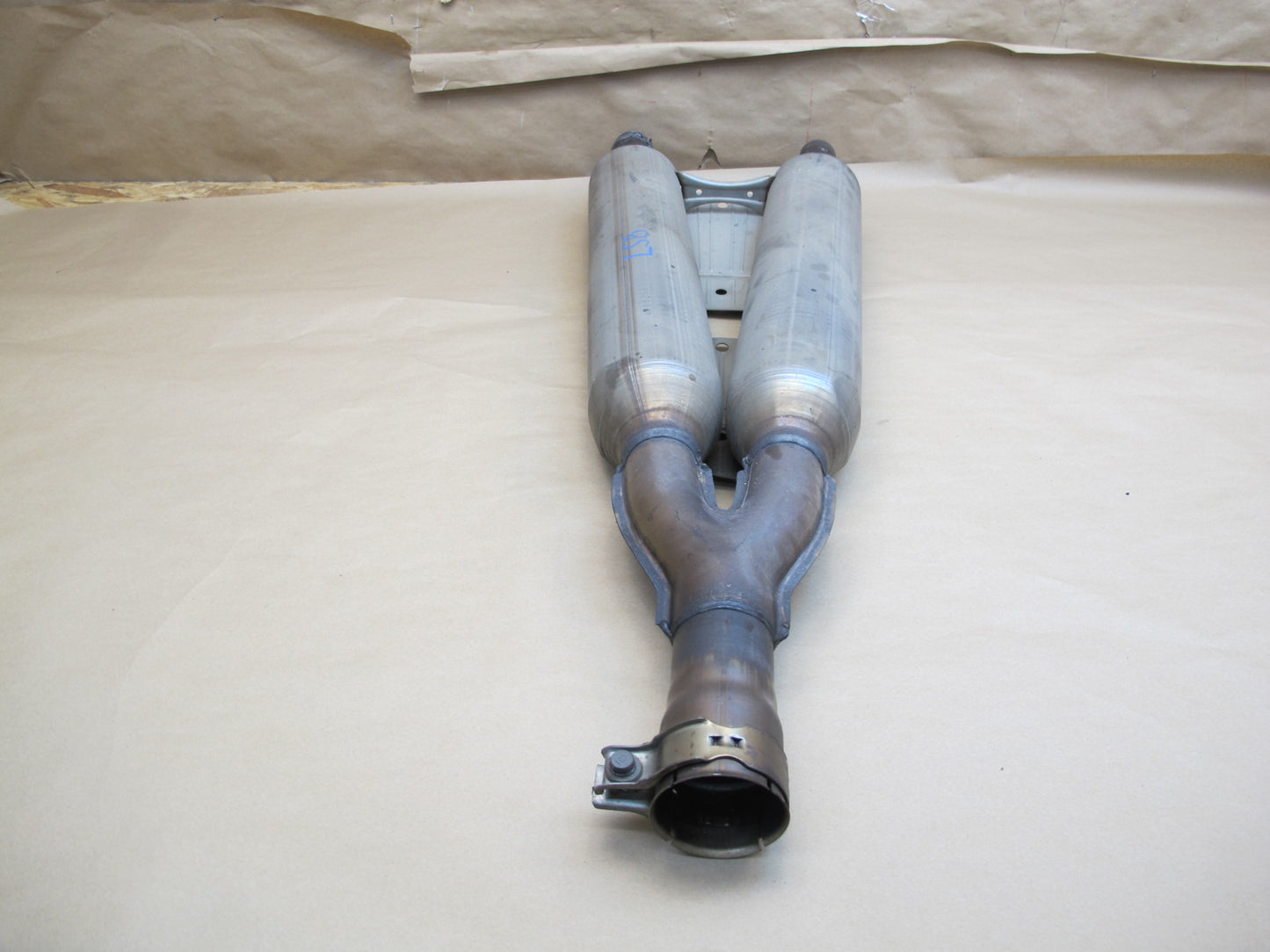 01-06 Lexus UCF30L LS430 Center Exhaust Pipe OEM