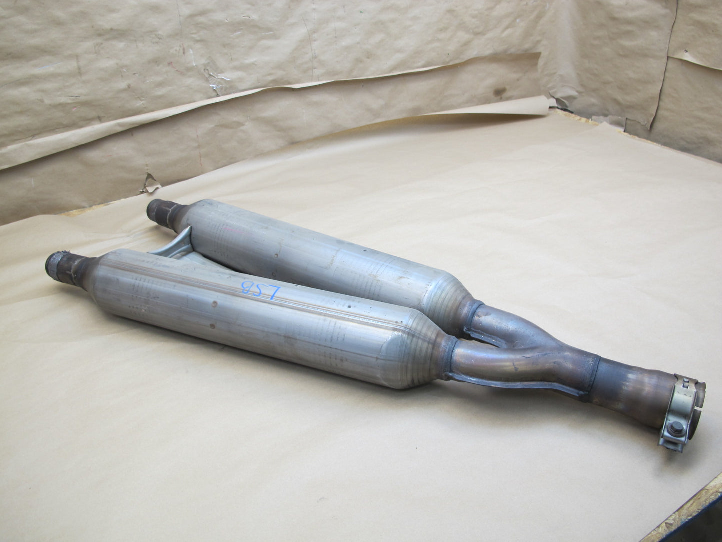 01-06 Lexus UCF30L LS430 Center Exhaust Pipe OEM