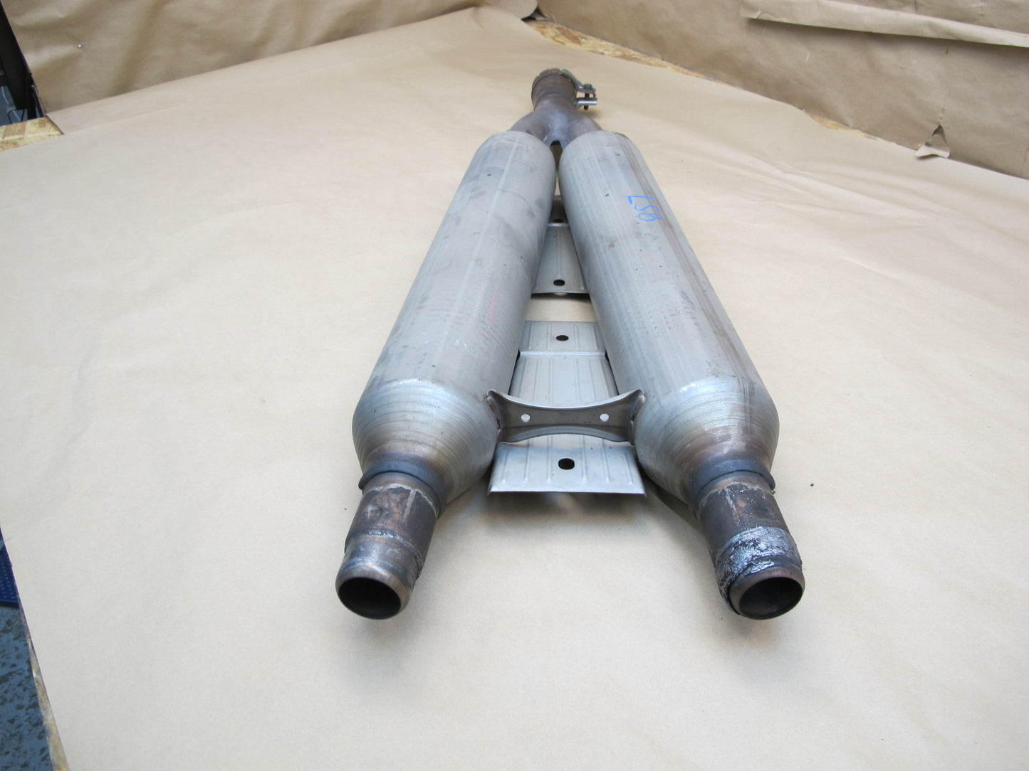 01-06 Lexus UCF30L LS430 Center Exhaust Pipe OEM