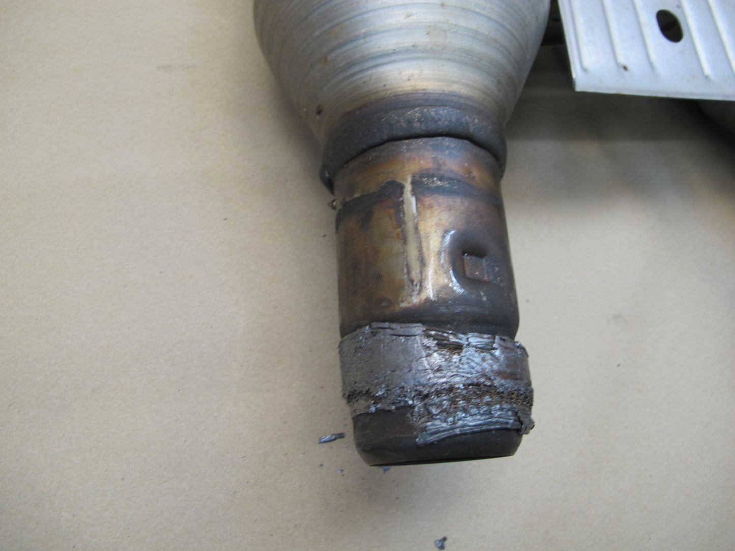01-06 Lexus UCF30L LS430 Center Exhaust Pipe OEM