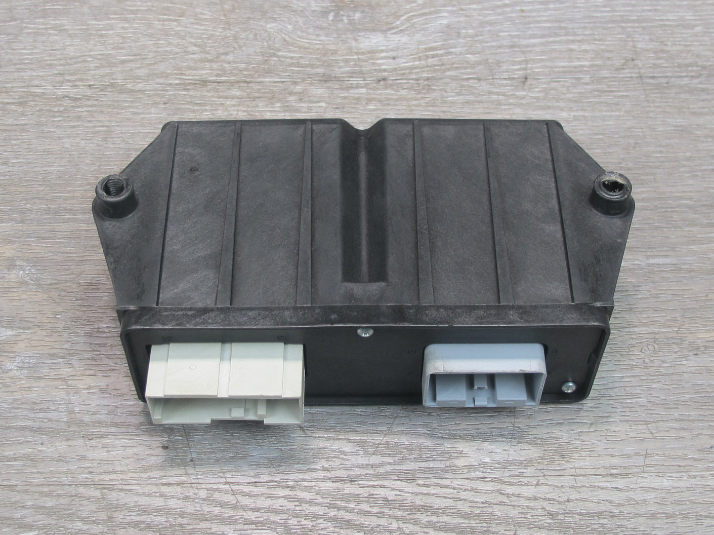 11-12 Fisker Karma DCM Dash Computer Control Module Unit C131128110000 OEM