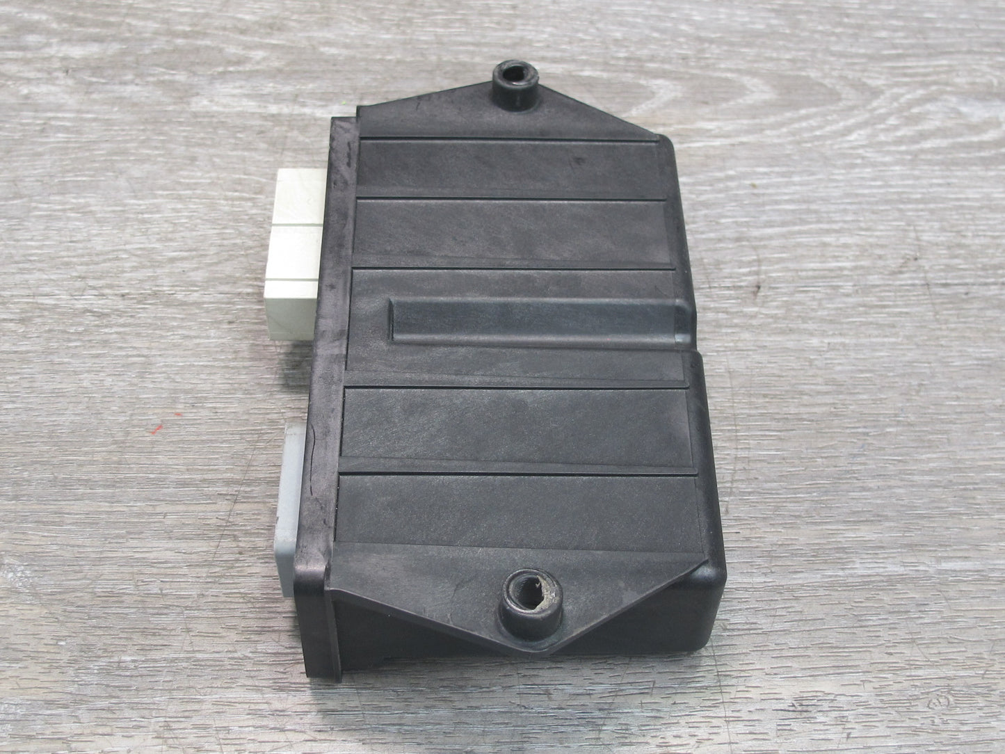 11-12 Fisker Karma DCM Dash Computer Control Module Unit C131128110000 OEM