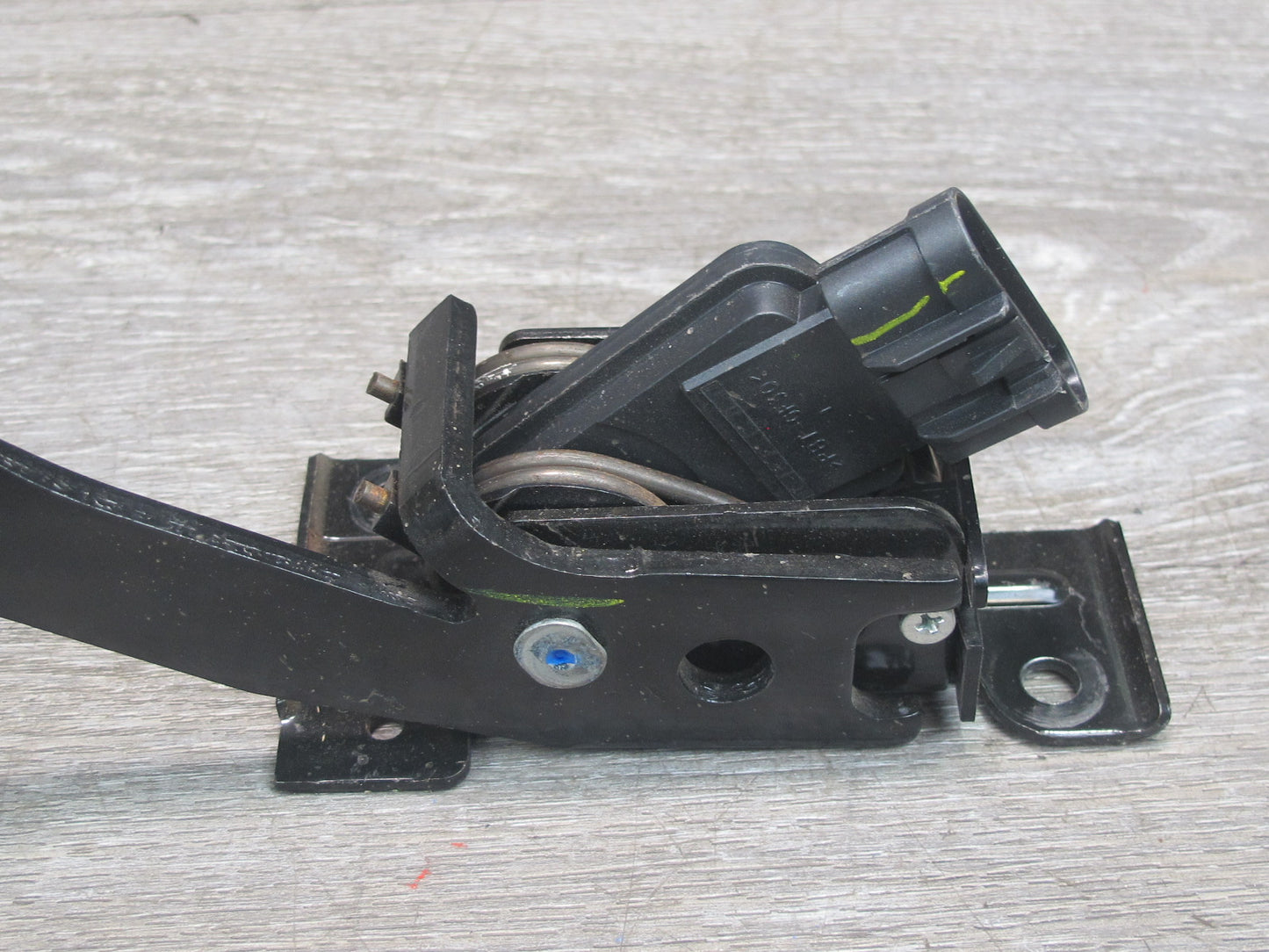 11-12 Fisker Karma Gas Acceleration Pedal Travel Sensor Assyembly OEM