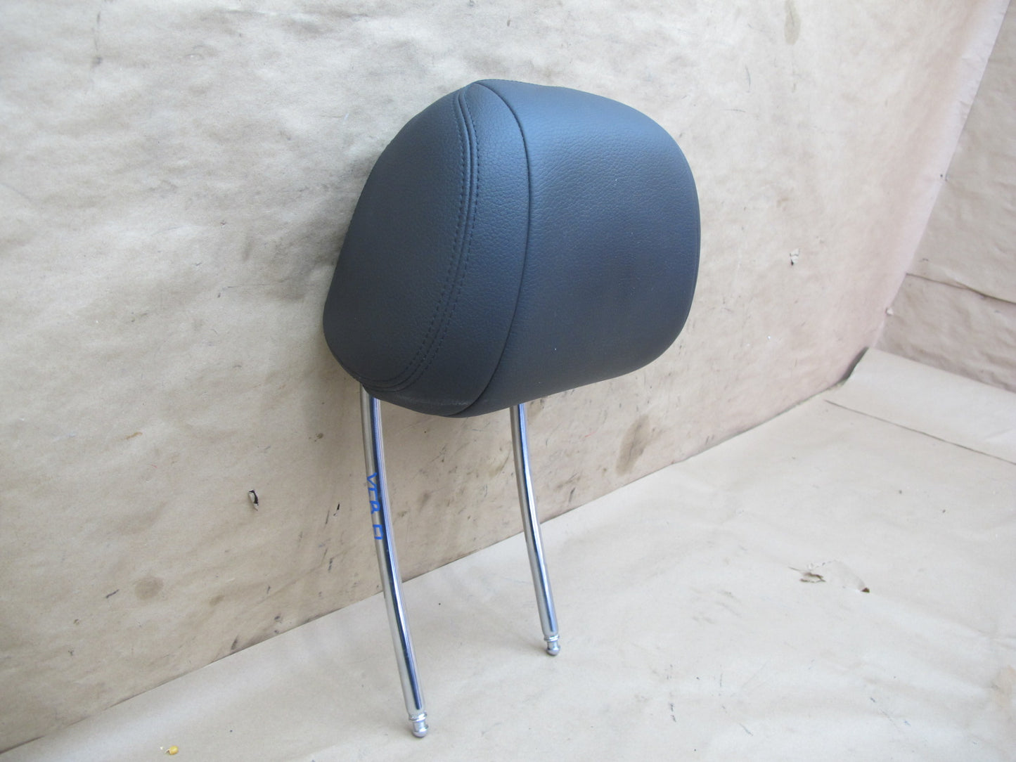14-16 BMW F10 F07 Set of 2 Front Left & Right Seat Leather Headrest Black OEM