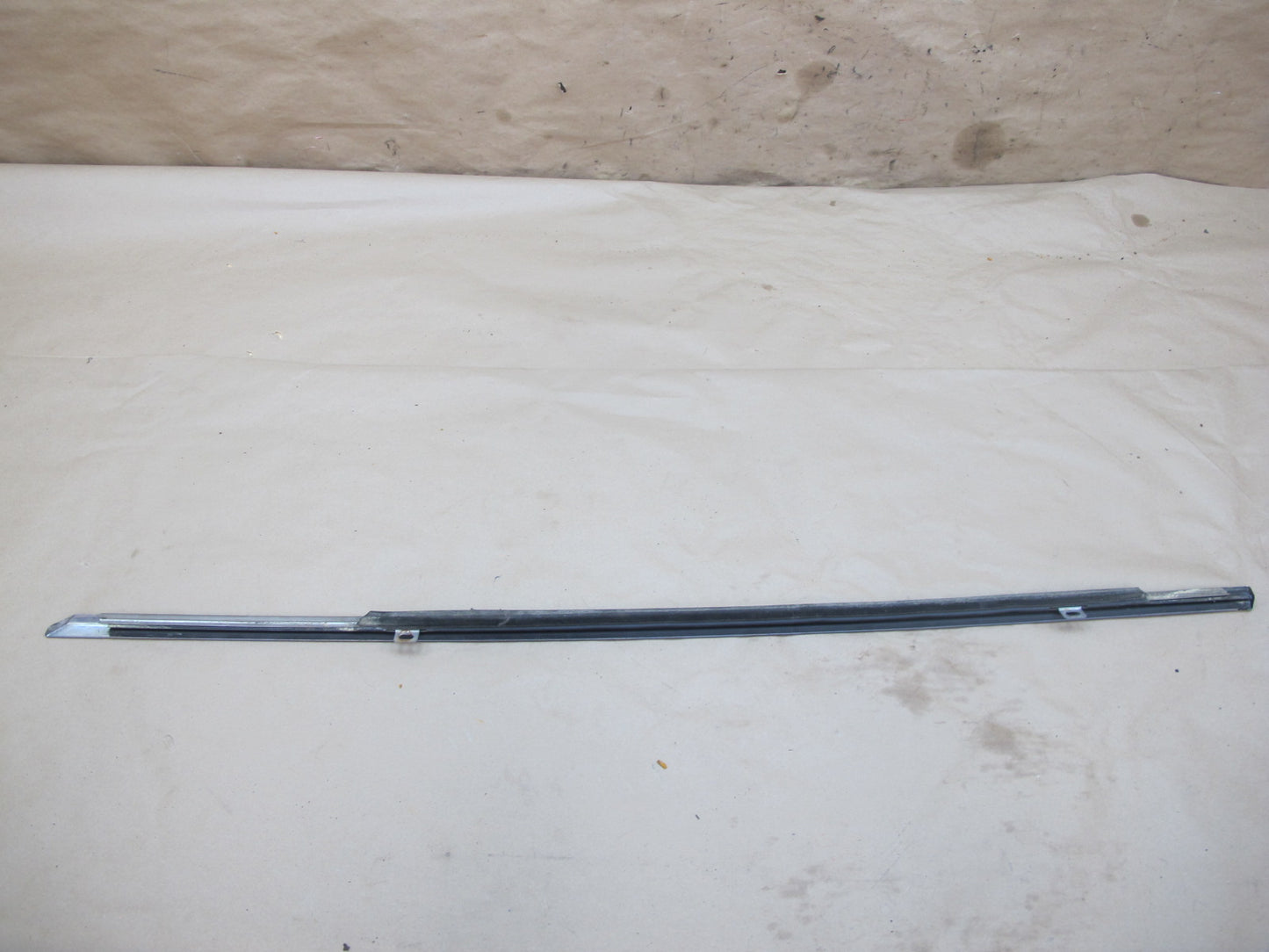 06-12 Bentley Continental Flying Spur Front Right Door Chrome Trim Molding Set