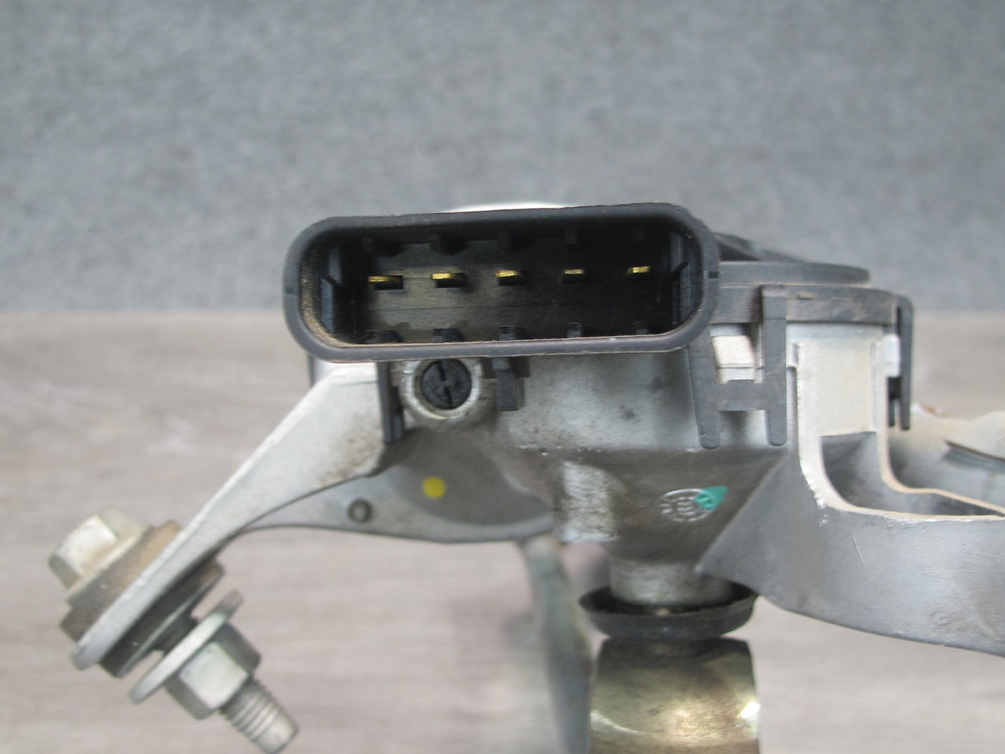 11-12 Karma Fisker Front Windshield Wiper Transmission Linkage w Motor OEM