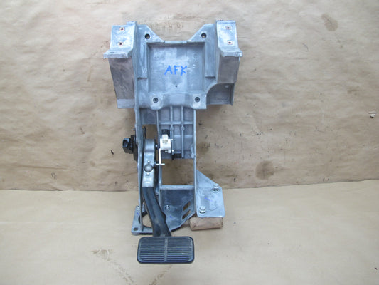 11-12 Fisker Karma Brake Pedal w Sensor & Mount Bracket Assembly OEM