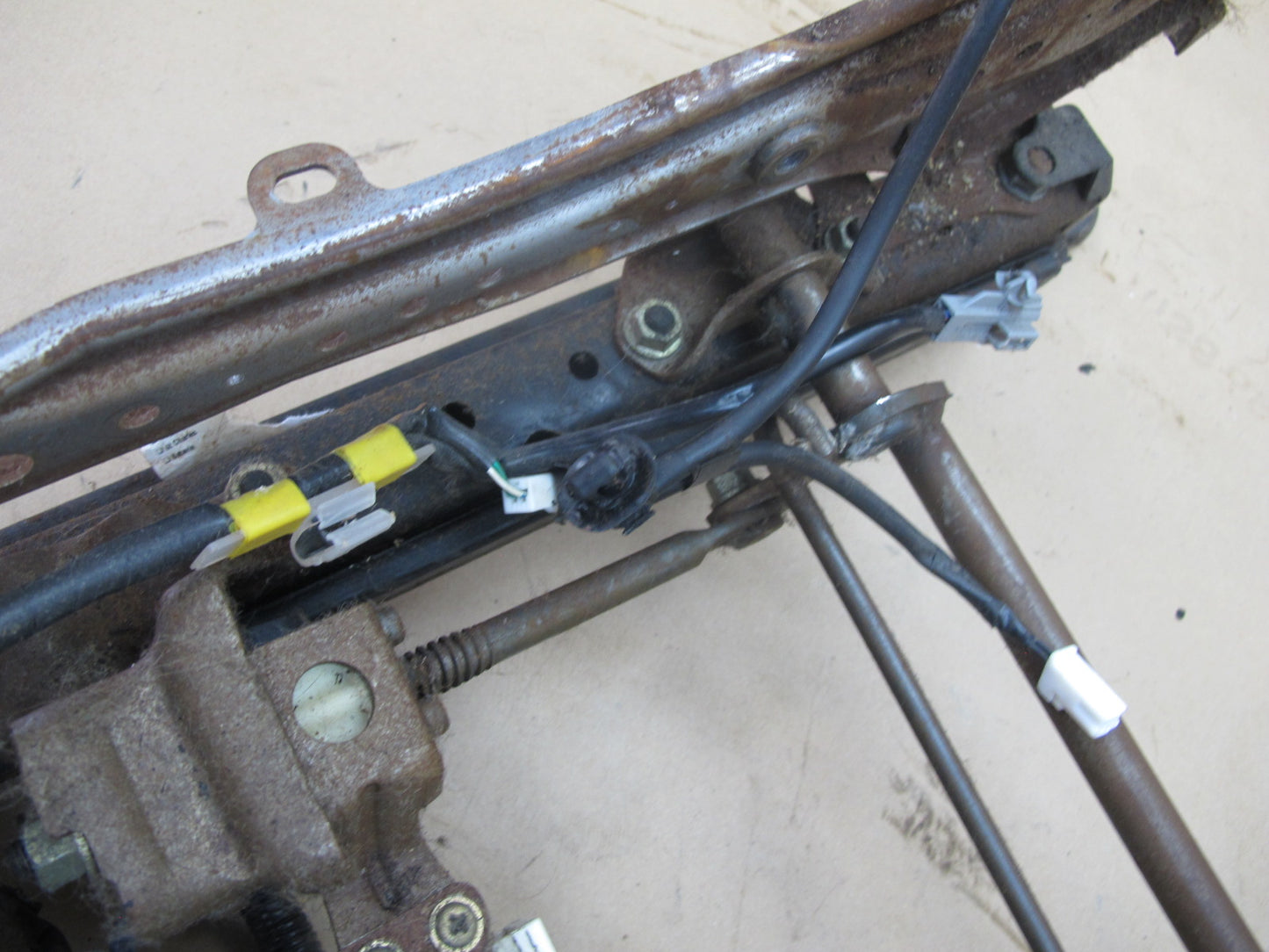 1998-2002 Lexus LX470 Front Left Driver Side Lower Seat Track Frame W/ Motor