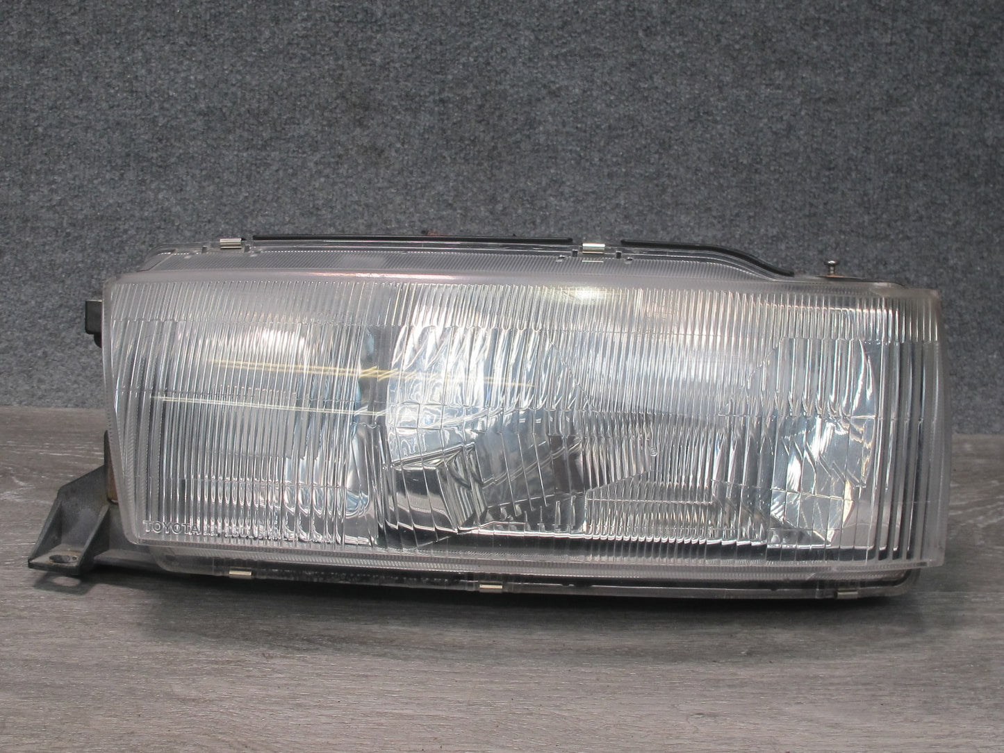 94-96 Toyota Cresta MARK2 JZX90 Set of 2 Front Halogen Headlight Lamp OEM