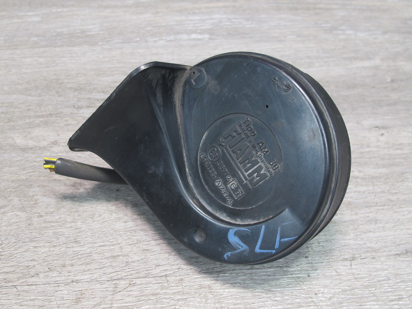 94-02 Mercedes R129 SL Set of 3 High & Low Tone Pitch Horn Theft Signal OEM