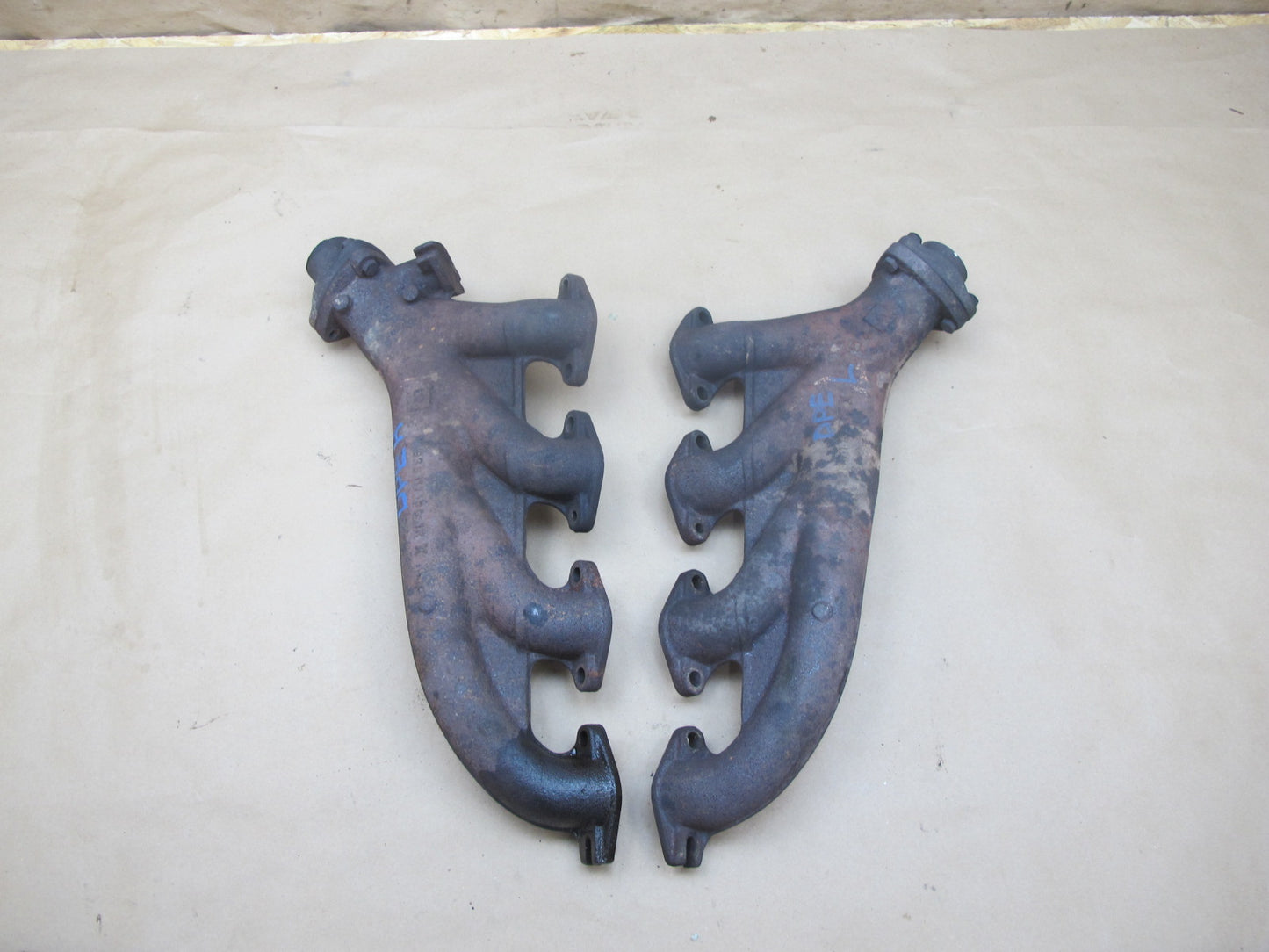 1983-1984 Porsche 928 S 4.7L Right & Left Side Exhaust Manifold Header Set