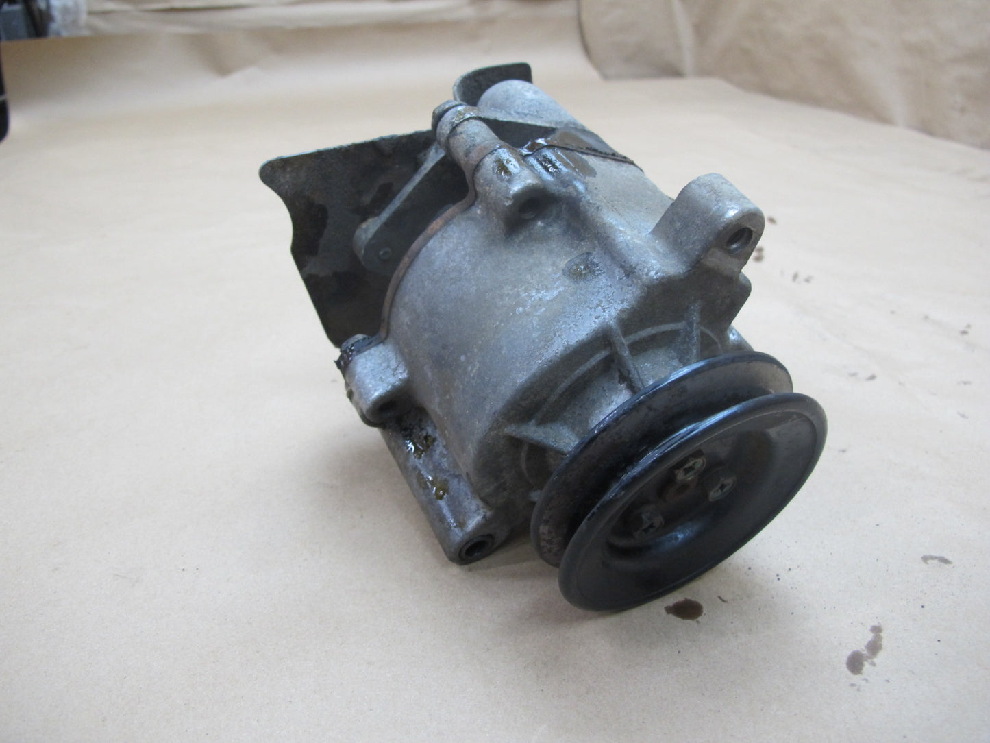 1983-1995 Porsche 928 S Air Smog Injection Auxiliary Pump 92811310906